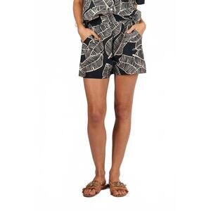 NEW RUBYYAYA pandang lightweight short in navy